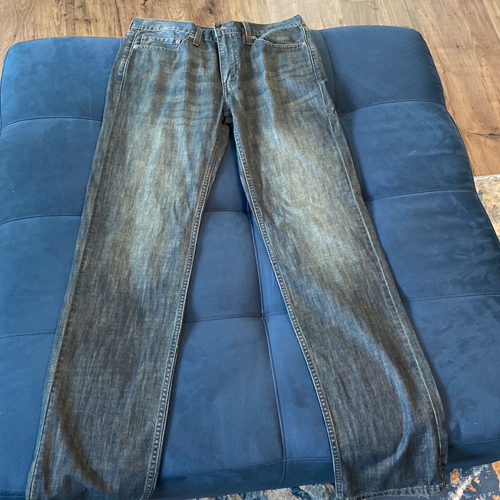 Men Levi jeans